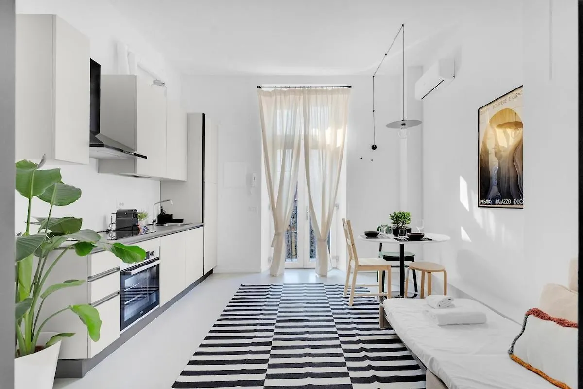 Design X3-Bilocale Raffinato Con Ogni Comfort Милан